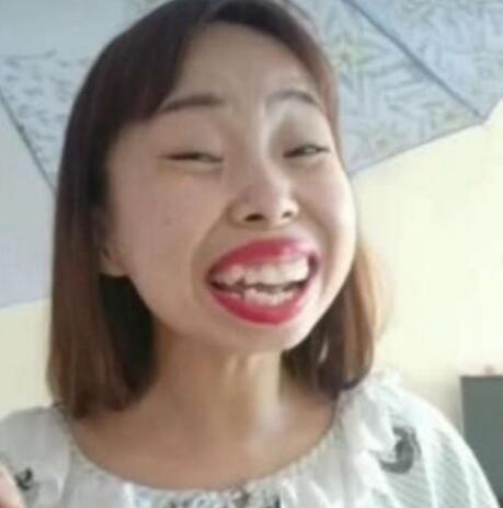 湖北襄阳快手网红2姐,短视频时代的魅力演绎者